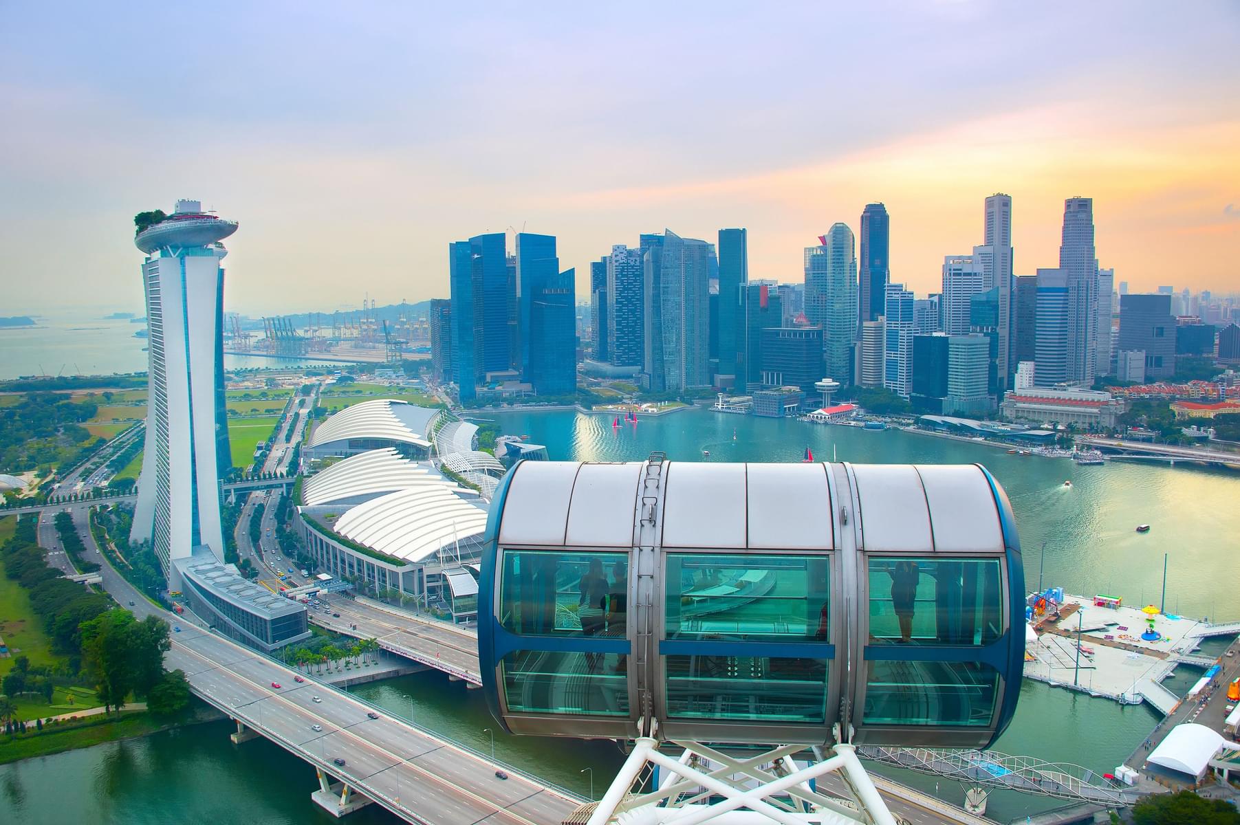 Experience Being on top of the world in Singapore Flyer