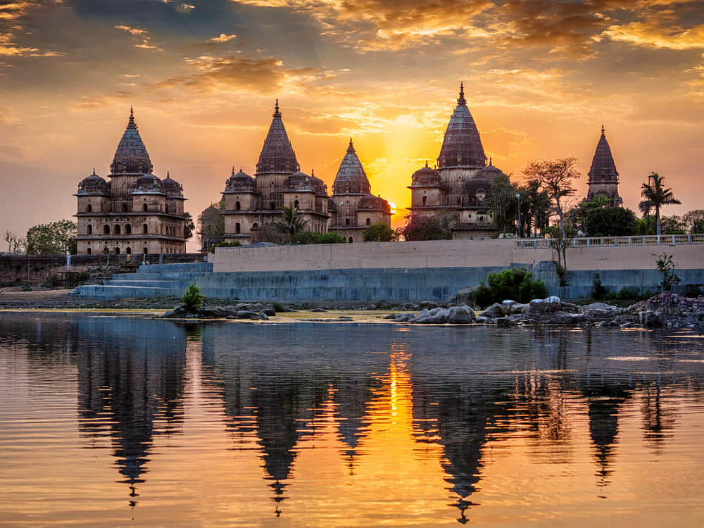 Chhatris, <em>Orchha</em>