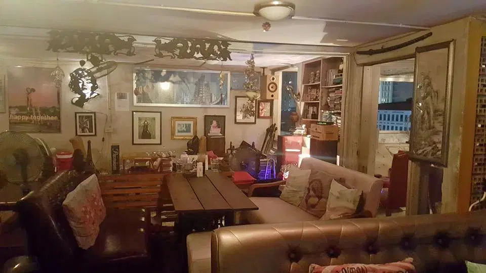 Skytrain Jazz Pub