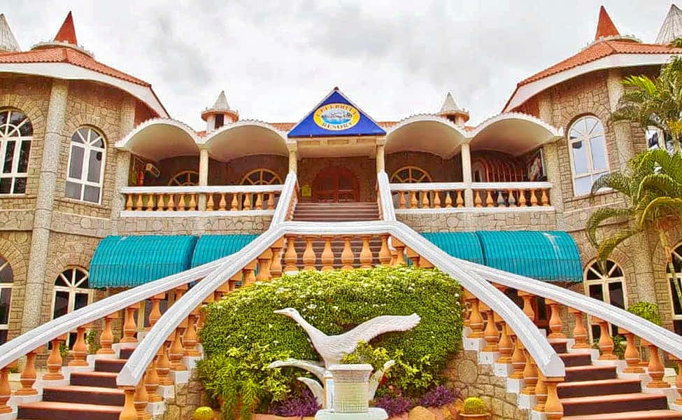 Celebrity Resort, Hyderabad | Luxury Staycation Deal