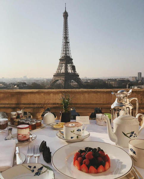 Breakfast at Eiffel Tower