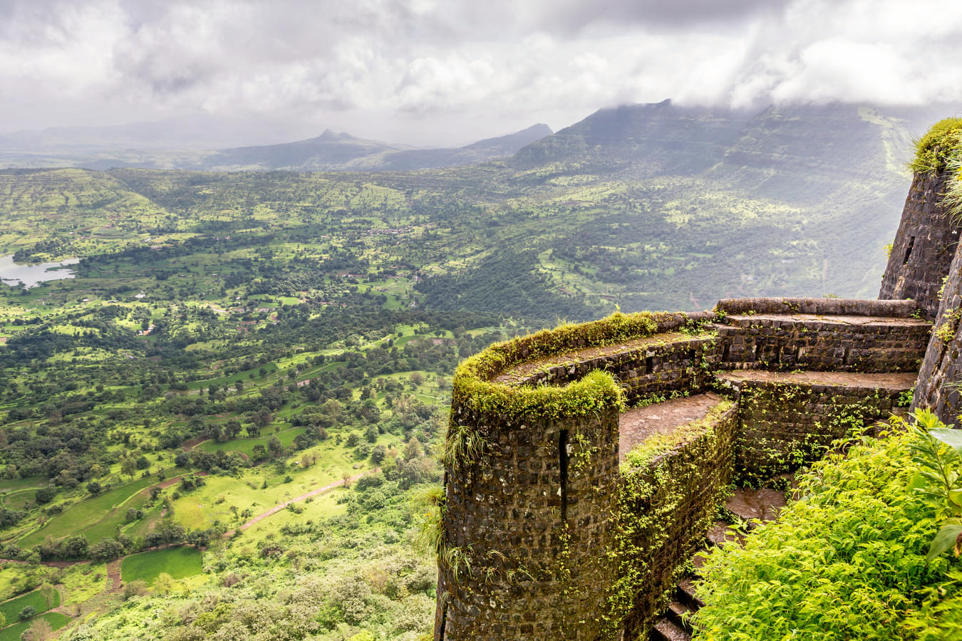20 Picnic Spots in Lonavala To Hang Out At In 2023!
