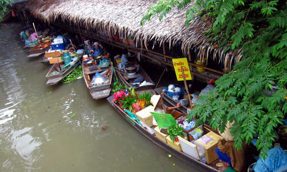 Khlong Lat Mayom Floating Market