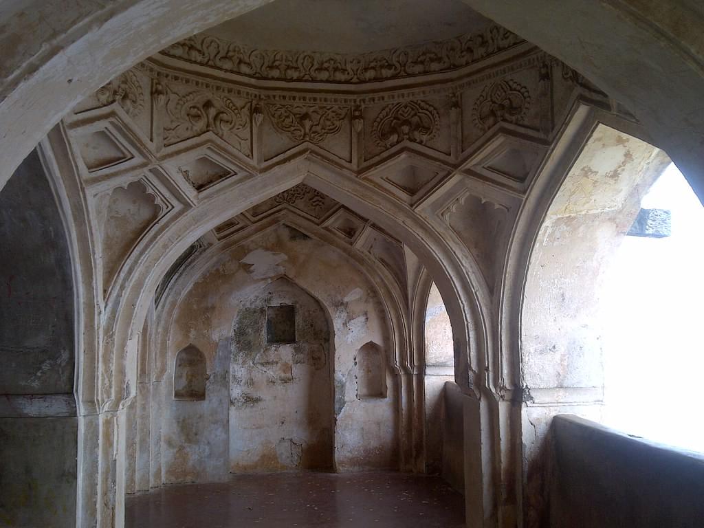 Visit the Sajja Kothi