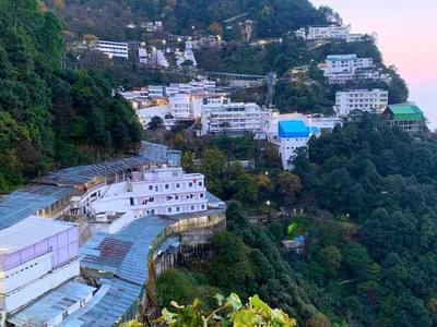 Vaishnodevi Tour Package with Patnitop Day 2