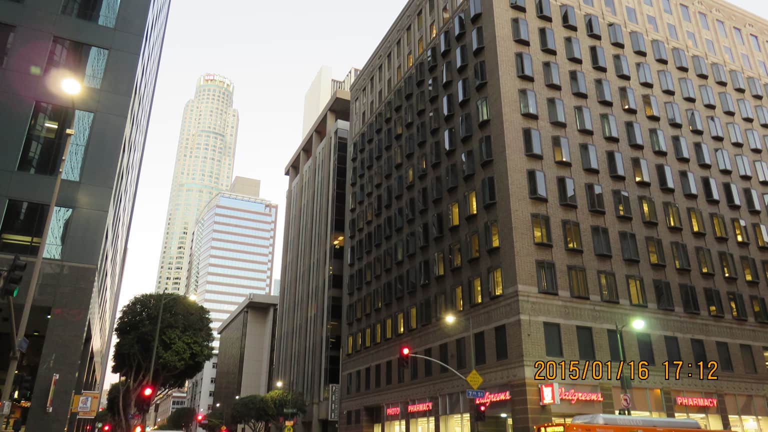 Financial District, Los Angeles, <em>Los Angeles</em>