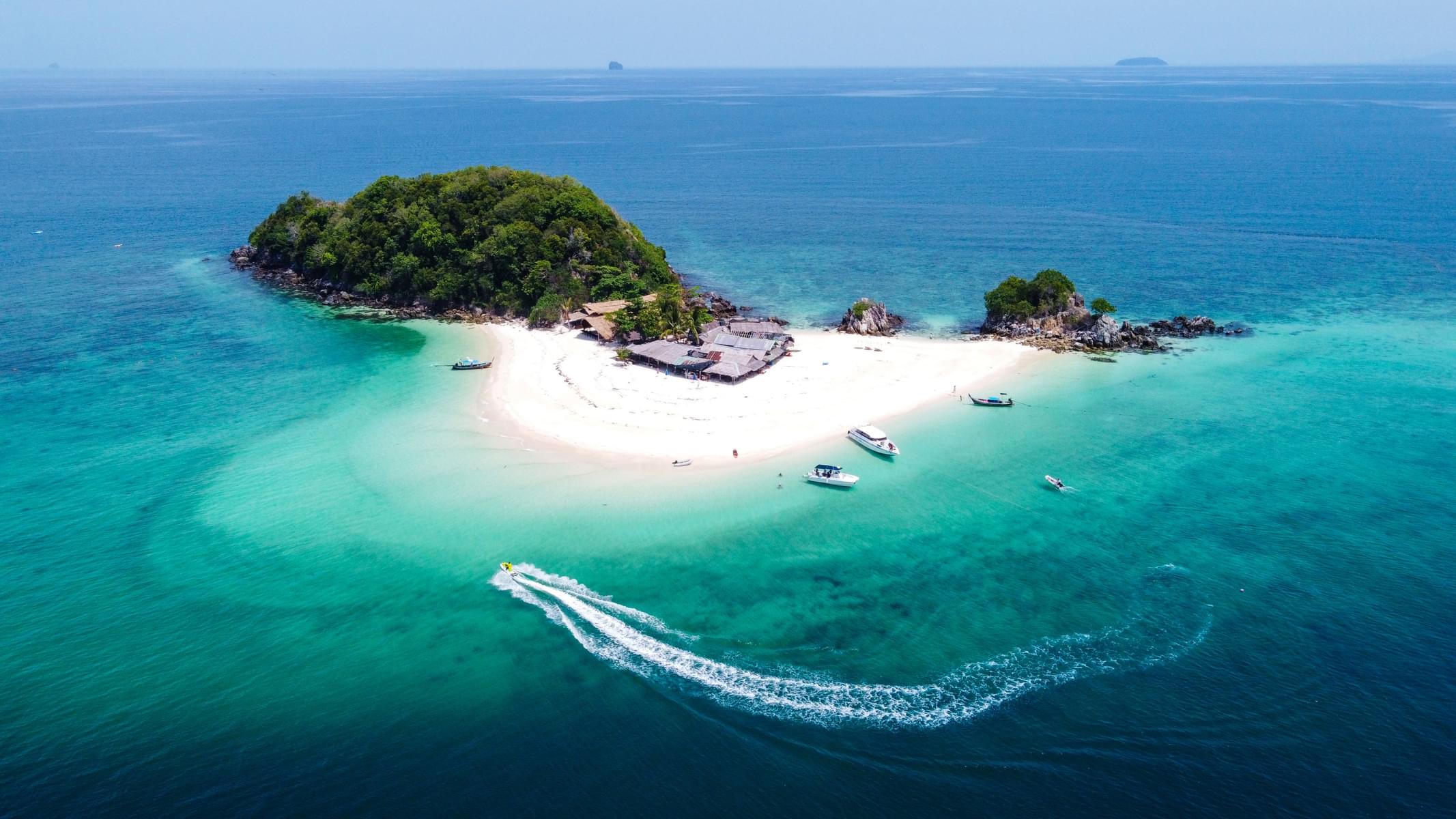 Khai Islands, Phi Phi & James Bond Day Tour from Phuket