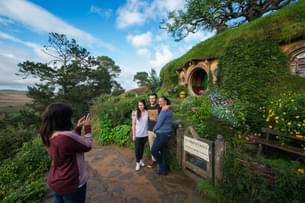 Hobbiton Movie Set Tour in Auckland