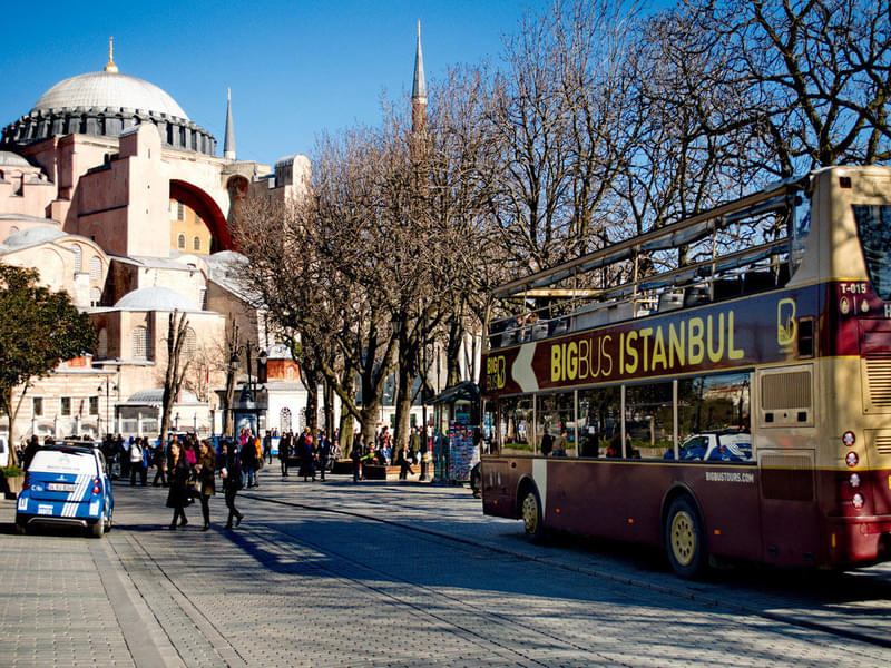 Hop on Hop Off Bus Tour Istanbul Image