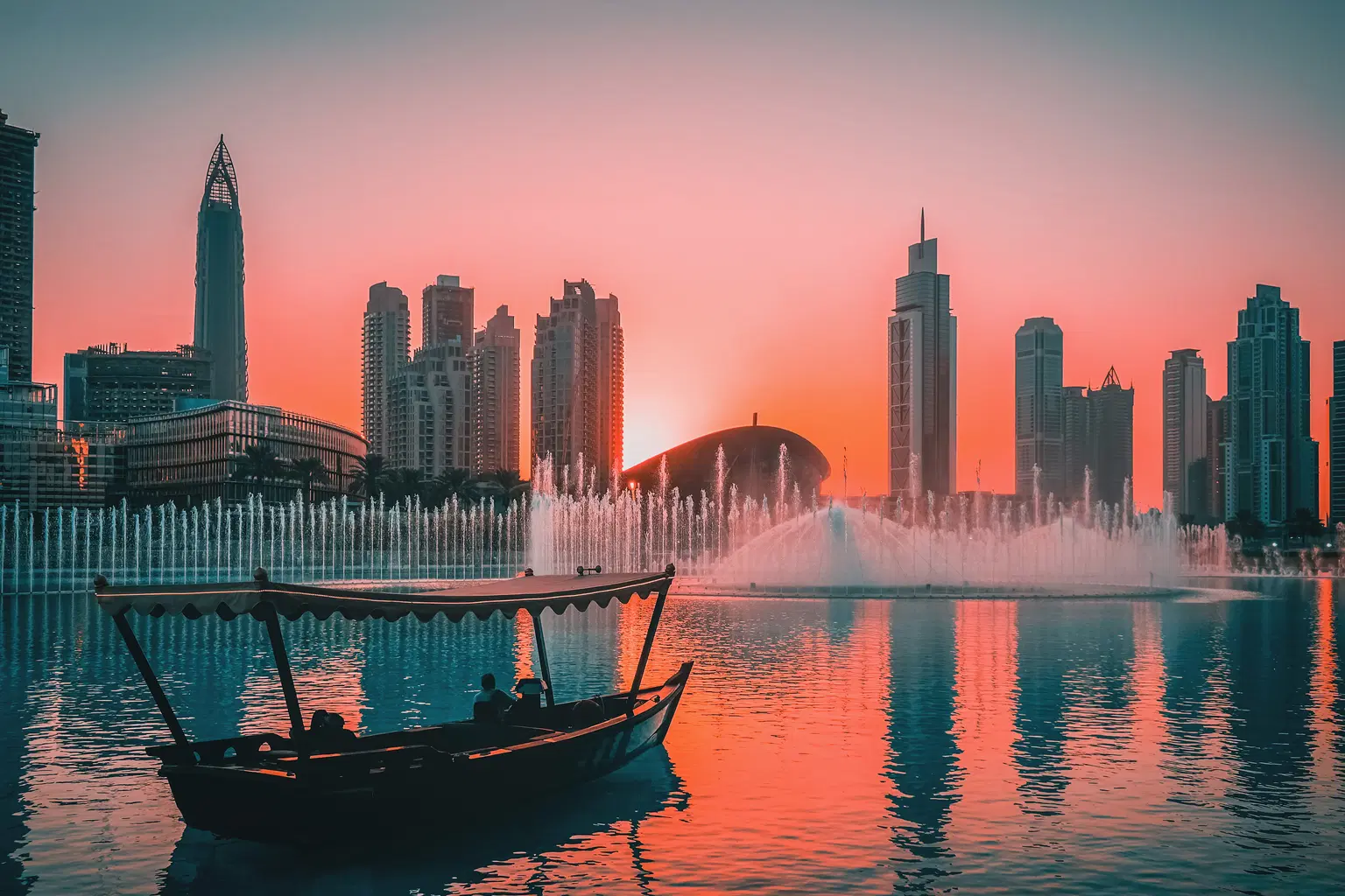 Dubai Fountain Lake Ride