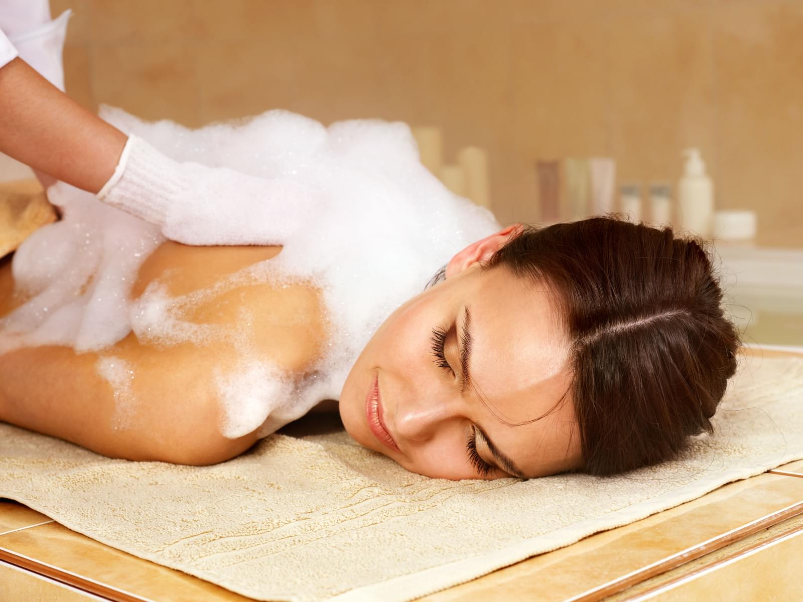 Relax yourself at Hammam baths
