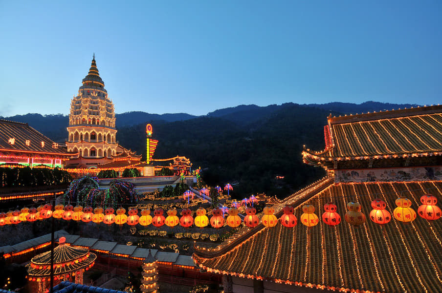 Kek Lok Si Temple and Penang Hill Tour Image