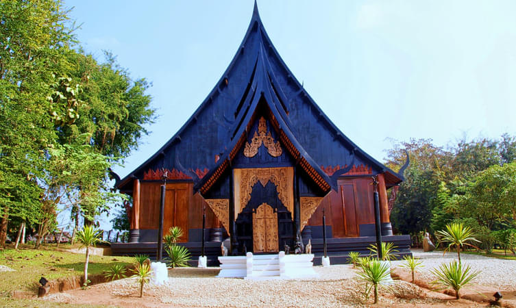 Baan Dam Museum (Black House)