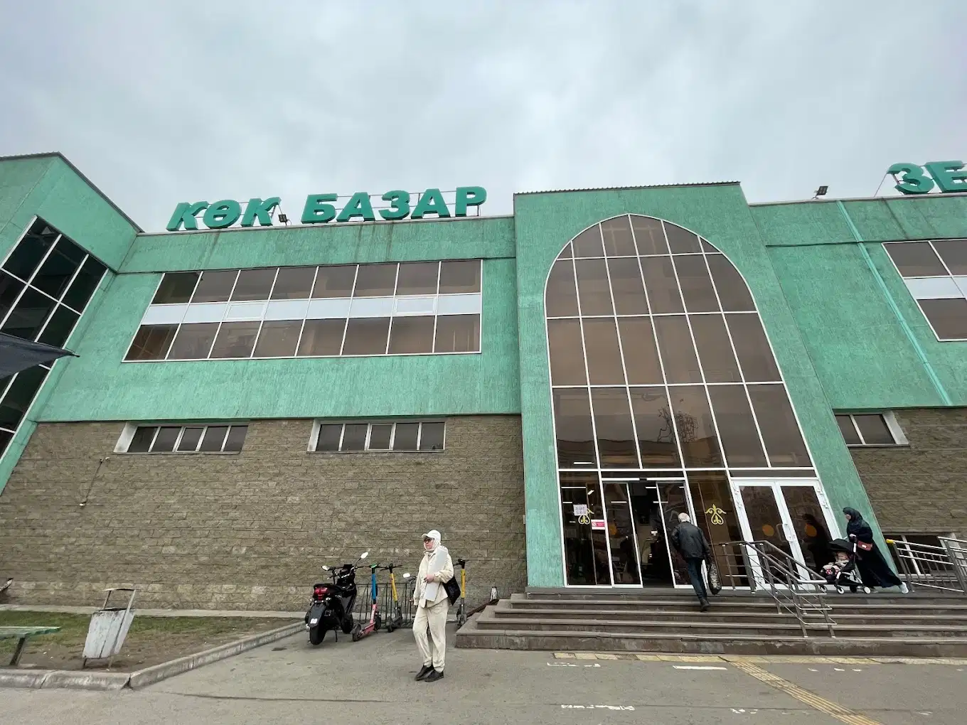 Trip to Green Bazaar & Rakhat Chocolate Factory, Almaty