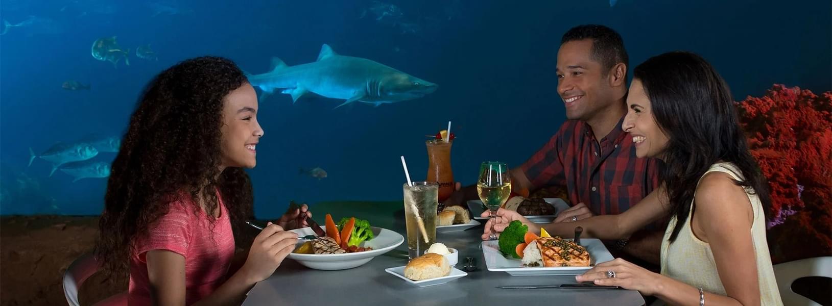 Seaworld Orlando dining.jpg