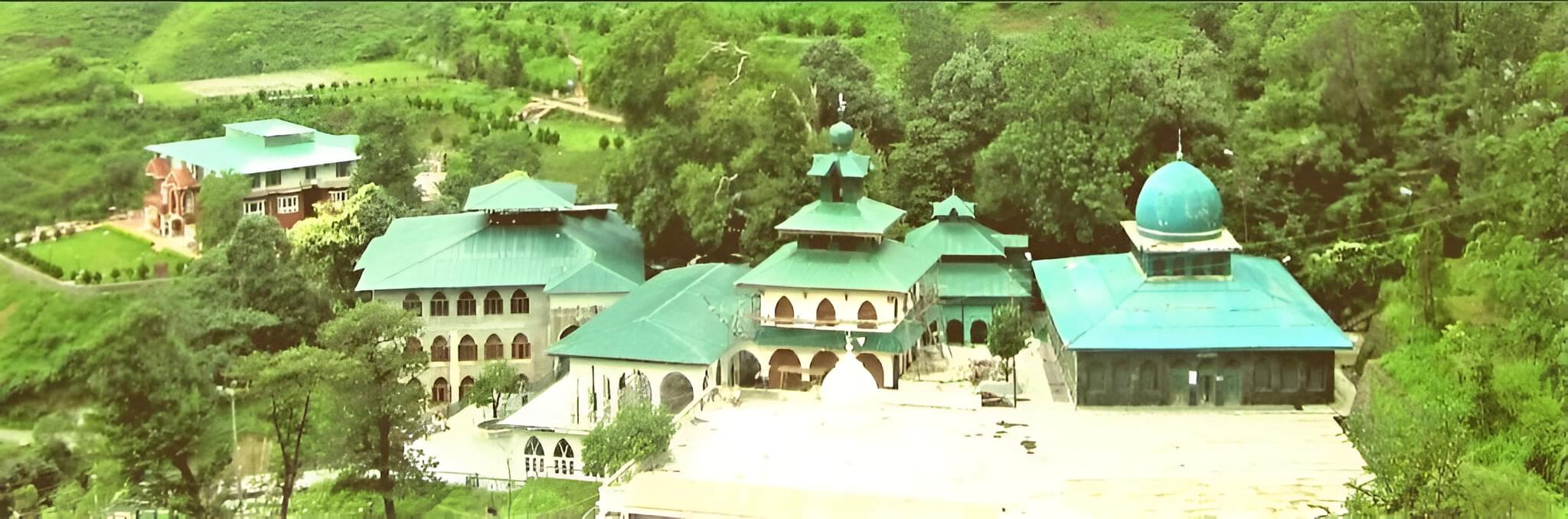 Discover the Temple of Shahdra Sharif
