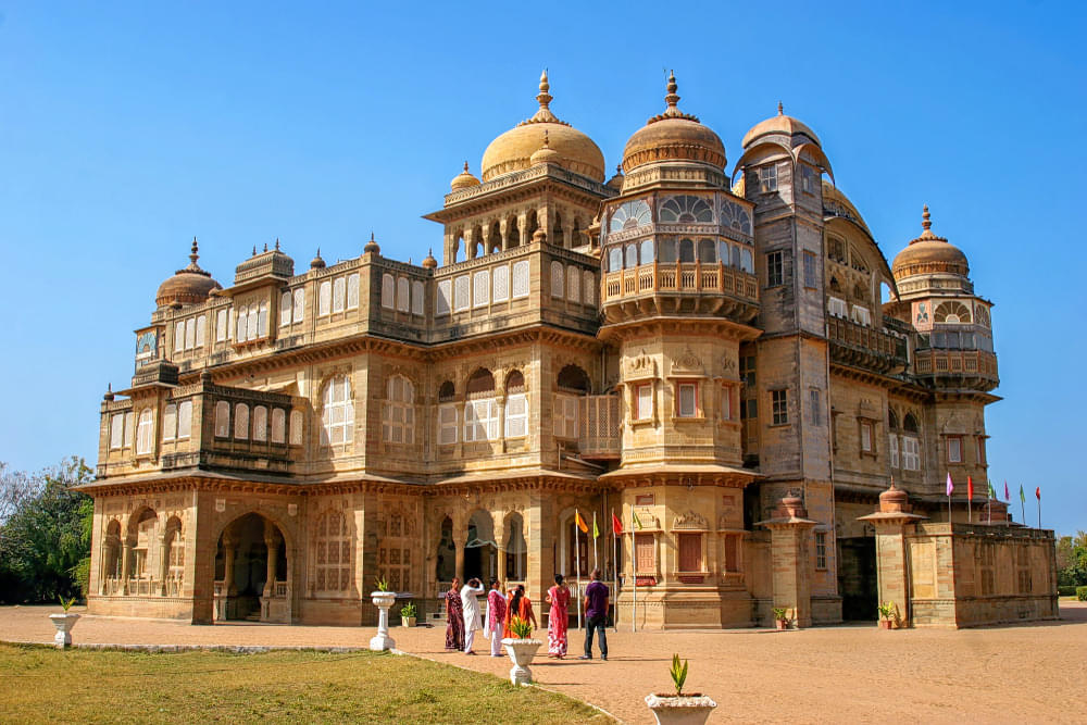 Vijaya Vilas Palace Overview