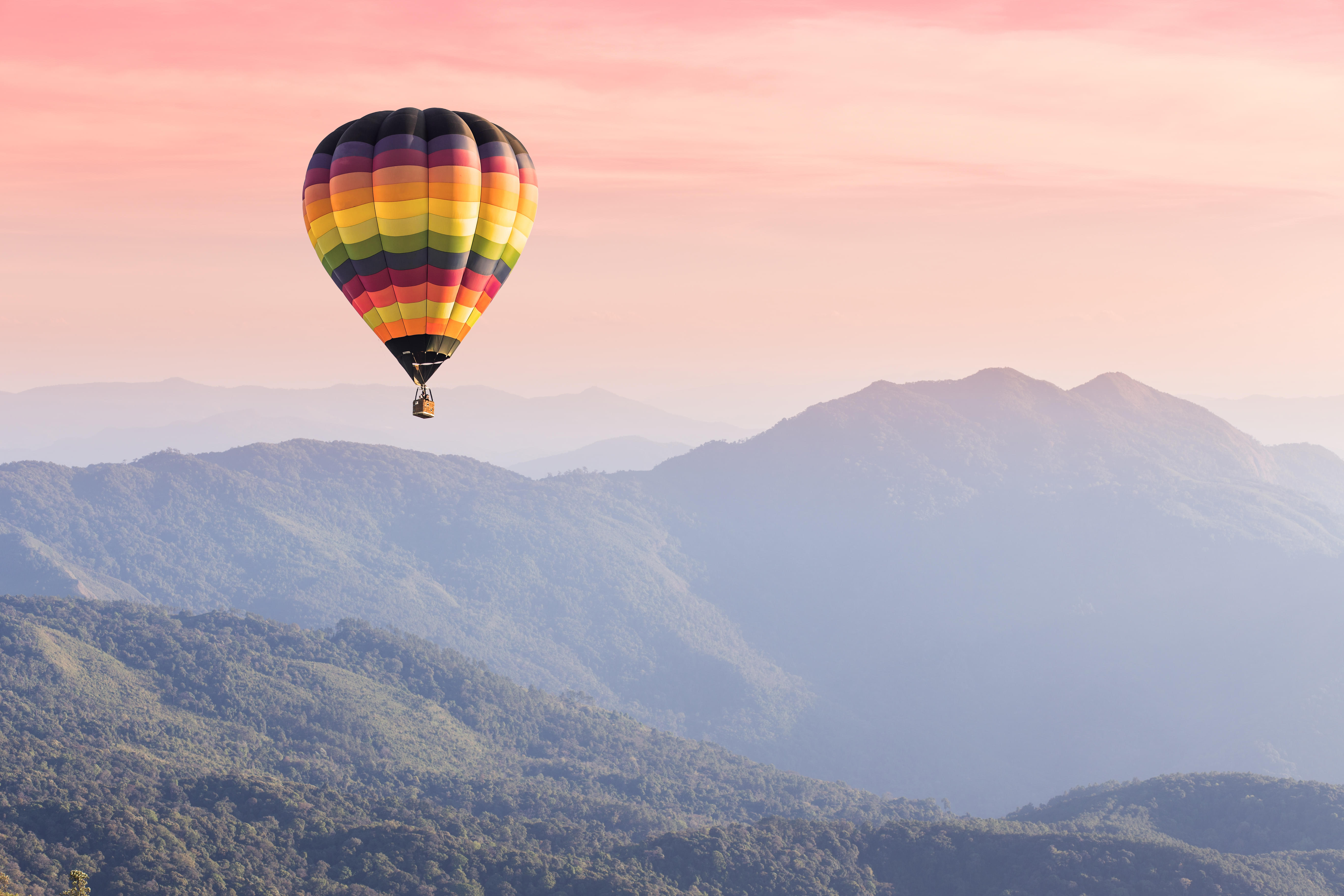 Have fun at Hot Air balloon in Camden Valley