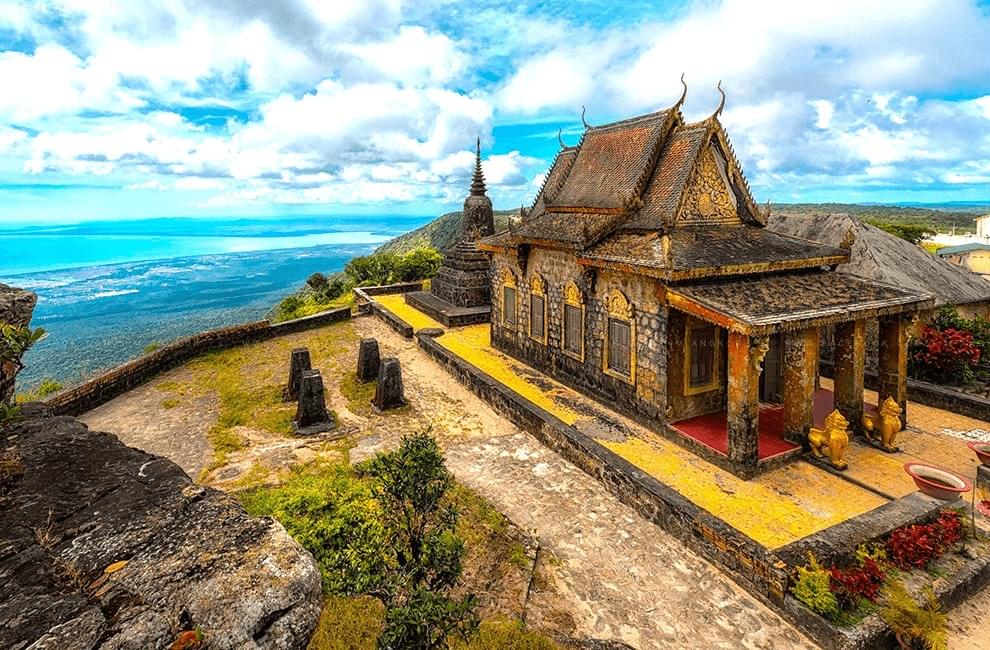 Wat Sampov Pram Overview