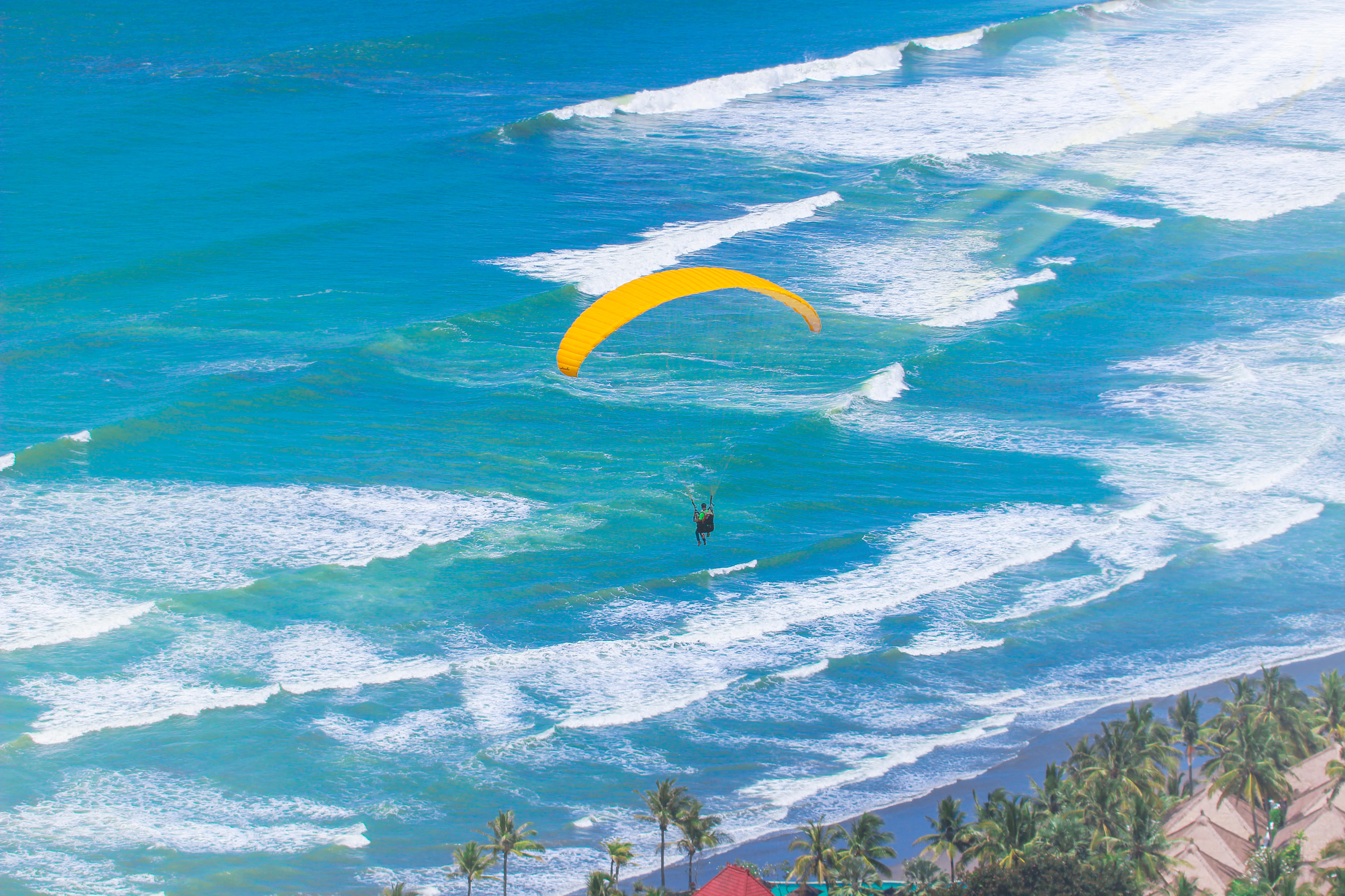 Paragliding in Dubai