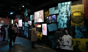 4znpqyqx3htxgrtq2xuo7ufjmimd strawberry%20fields%20opening%20day%20019