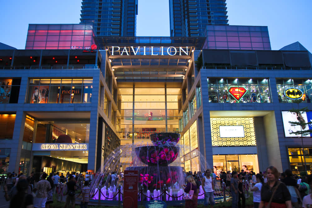 Make a wish at Liuli Crystal fountain