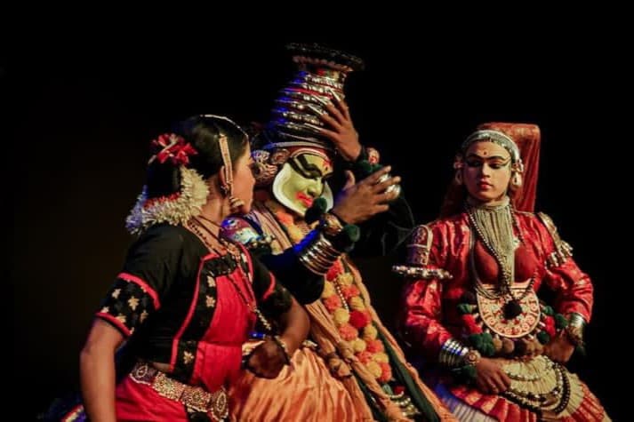 Kathakali Show in Munnar at Pallivasal Image