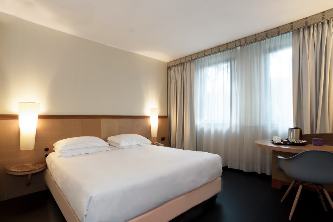 Mercure Roma West