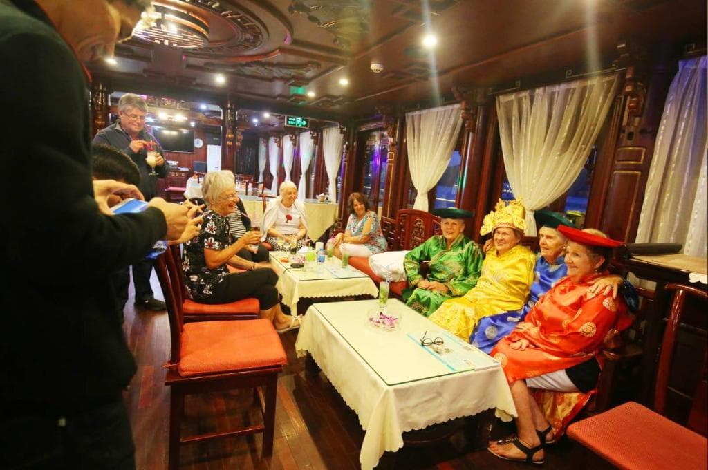 Halong Royal Palace Cruise
