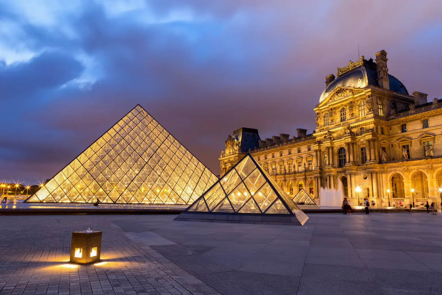 Louvre Museum with Mona Lisa Priority Access Guided Tour