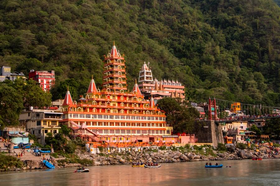 Temple & Ghat Tour of Rishikesh Image