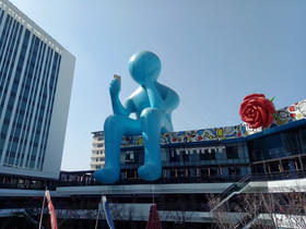 54iluis9by9mwz6z97bu1ngq09gl 1280px dali art plaza 2019 02 06