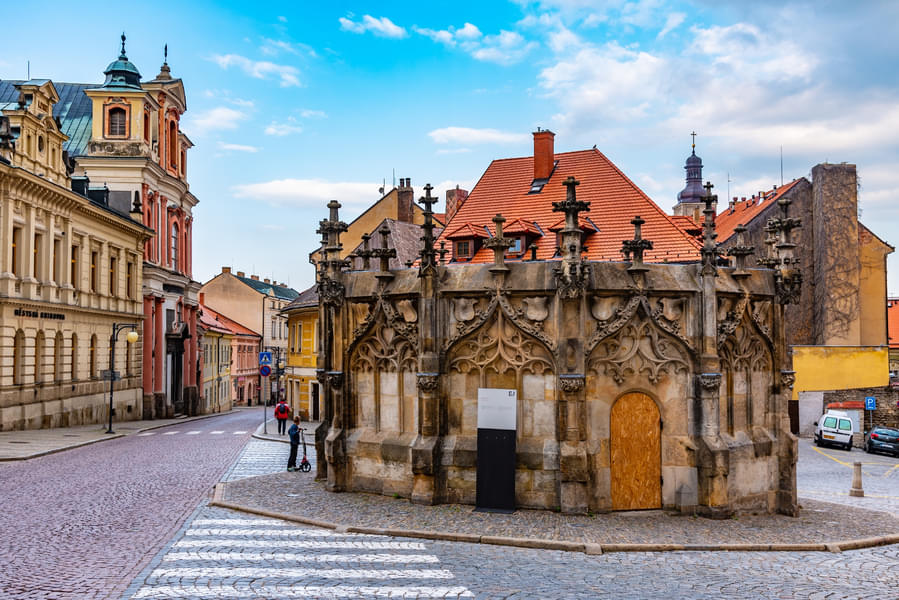 Half Day Coach Tour to Kutna Hora Image
