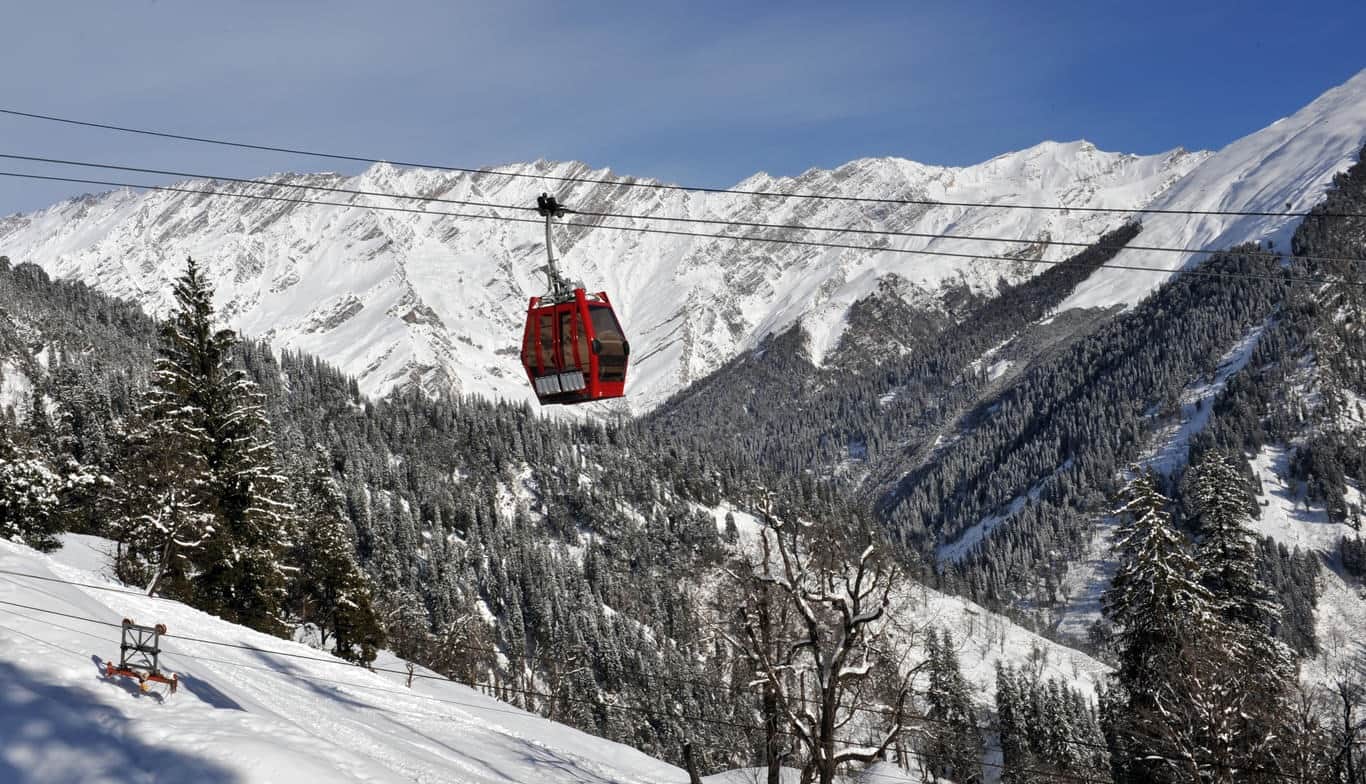 Trekking in Manali