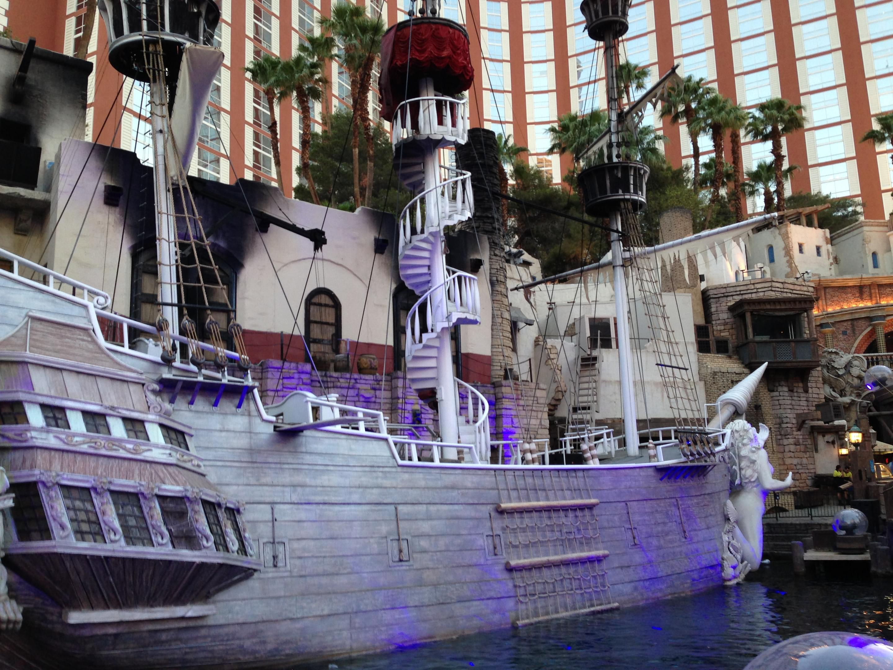Treasure Island Pirate Ship, Las Vegas Overview