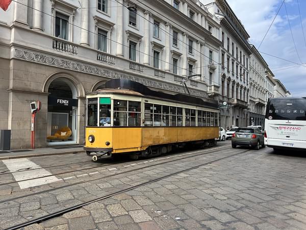 Via Alessandro Manzoni