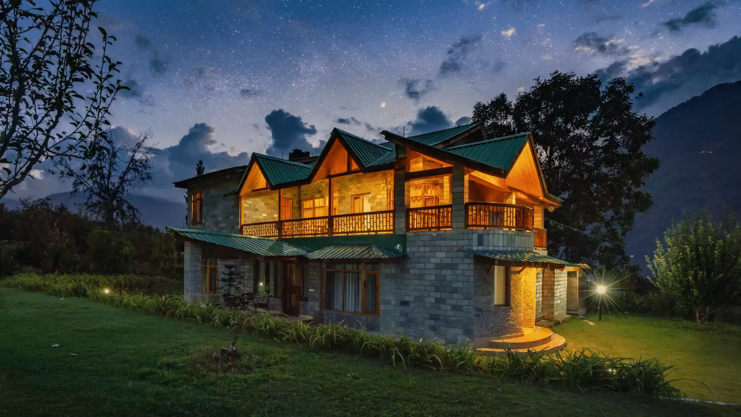 Best Experiential Stays Around Delhi (Upto 38% Off)
