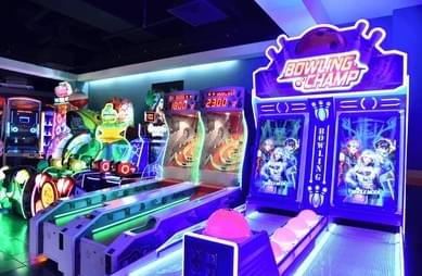 Play at the Vintage Video Game Parlours