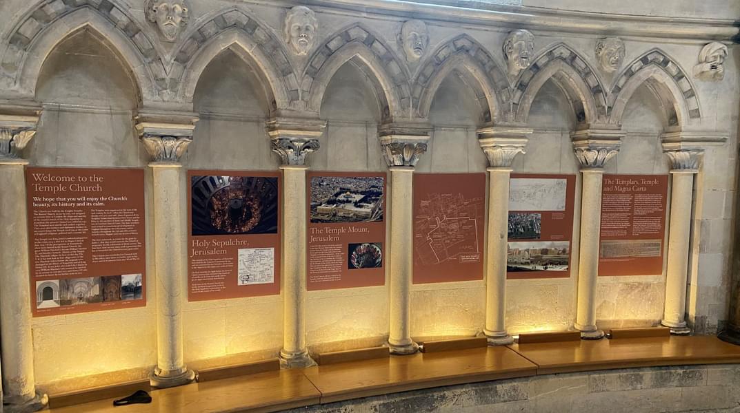 Visit exhibitions in the Round Church