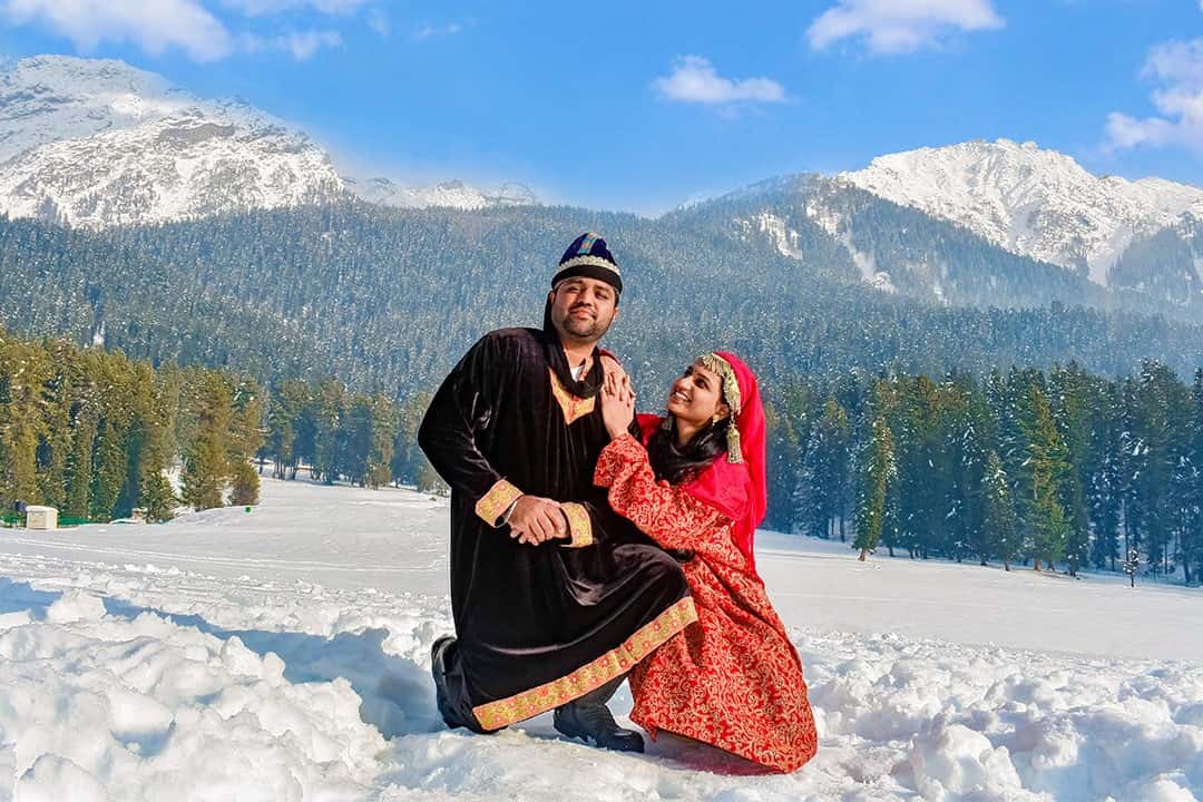 Couple Photoshoot in Pahalgam