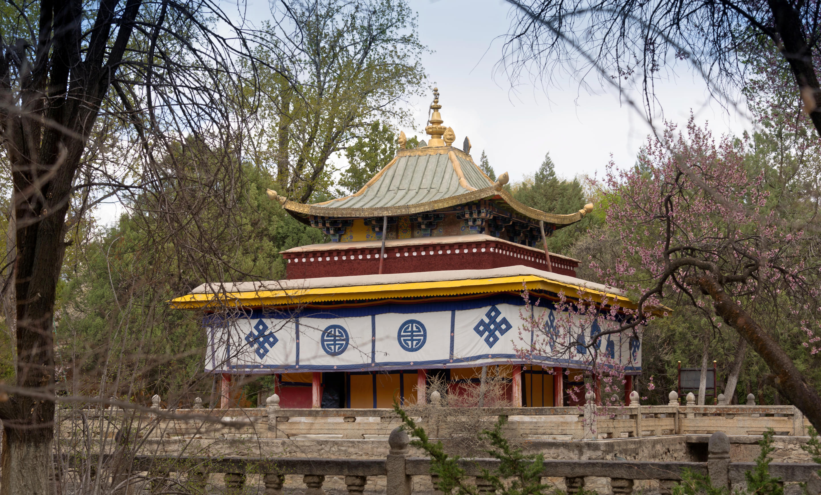 Norbulingka Overview