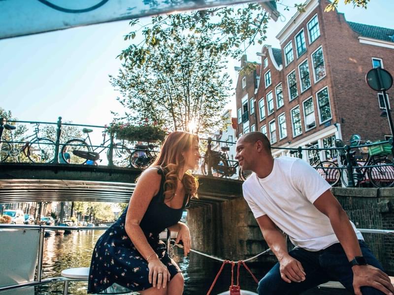 Romantic Canal Tour with Bubbly, Amsterdam