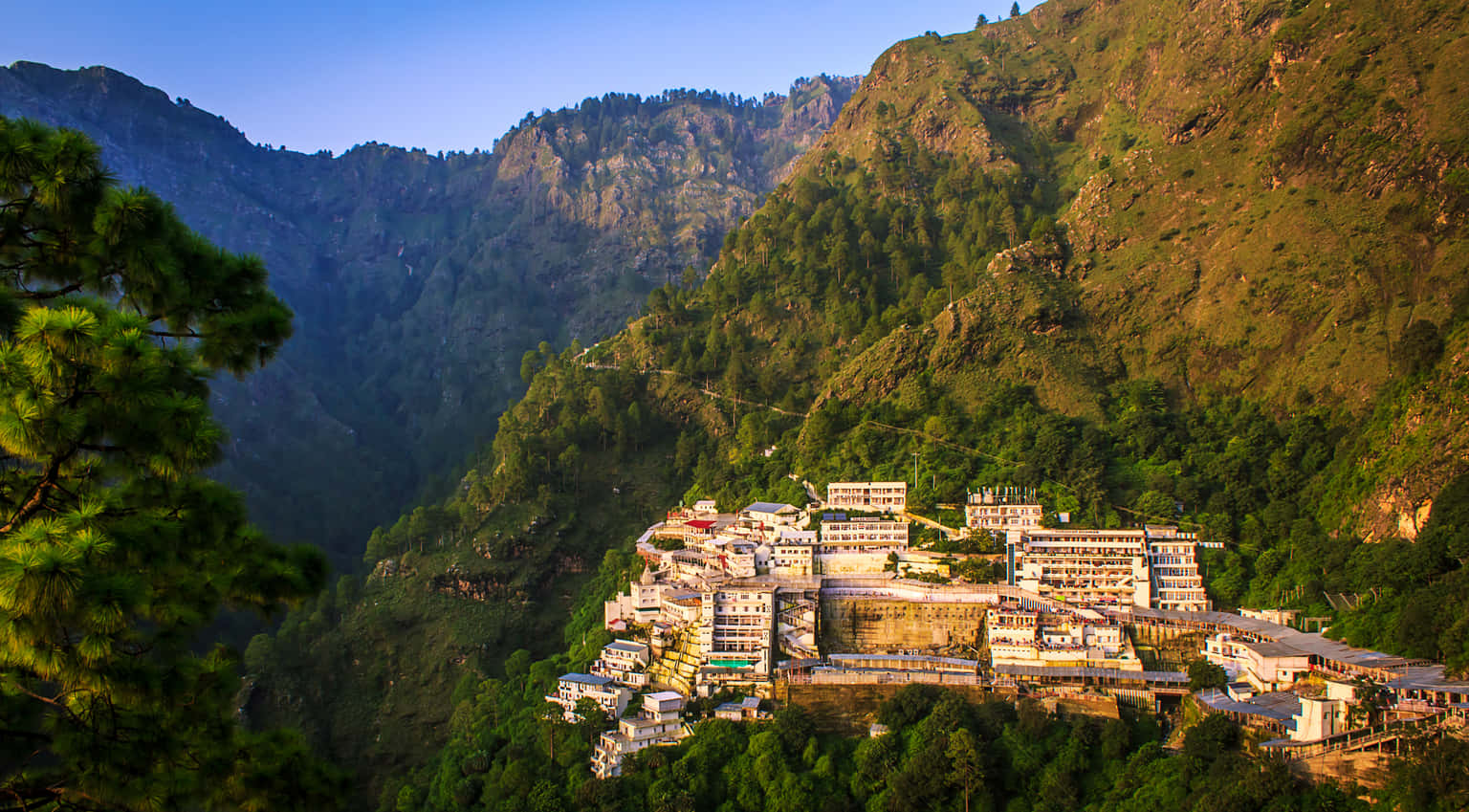 Kashmir Diaries with Vaishno Devi Temple Tour