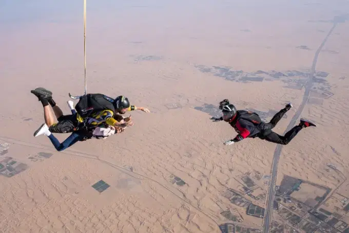 skydive2.webp