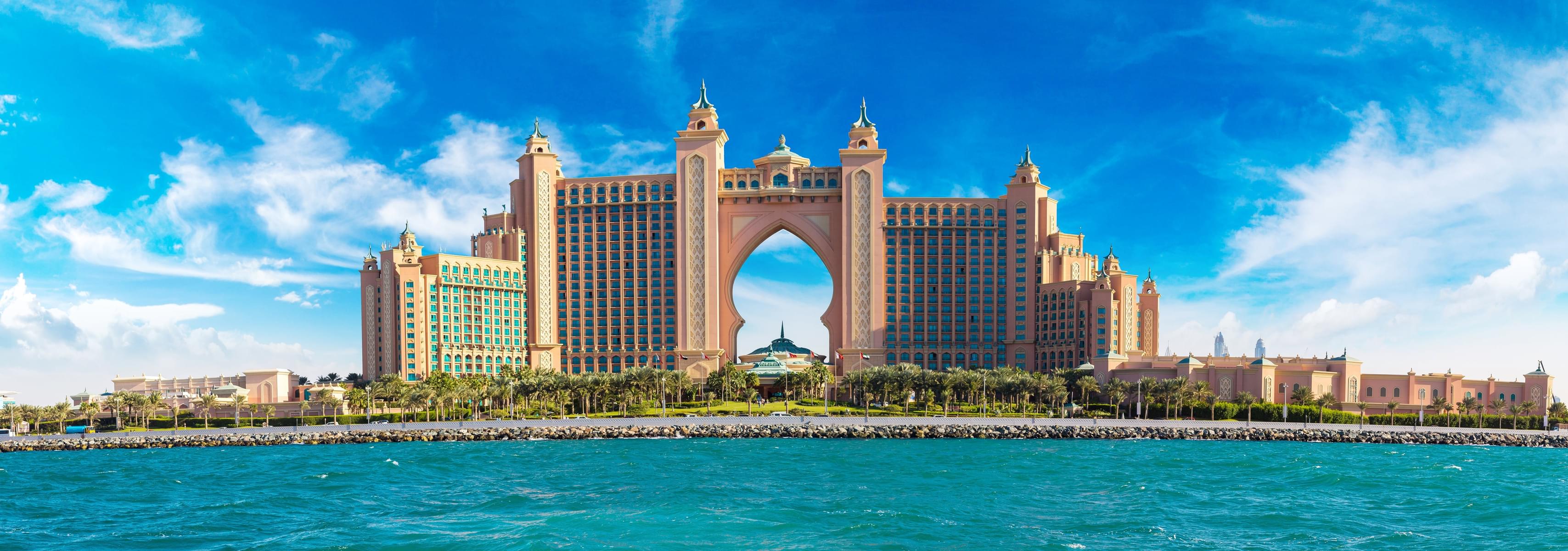 Don't forget to capture the spectacular Atlantis The Palm.