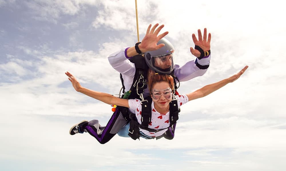 Skydiving in Thailand Image