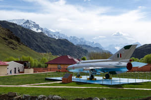 5ke6ycs4c4036m8dlpa8yhiwjaix kargil%20war%20memorial gallery 1