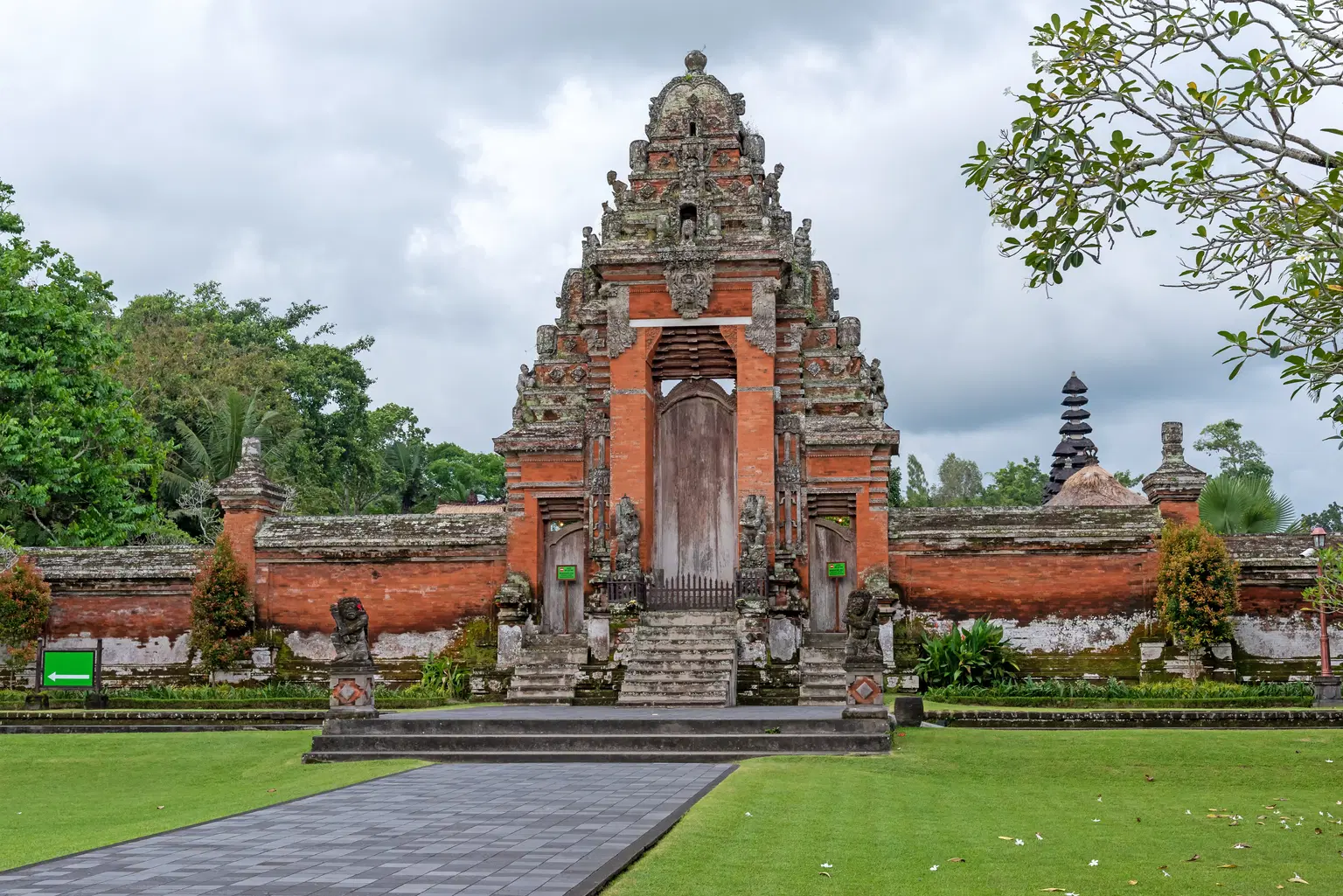 Mengwi Temple