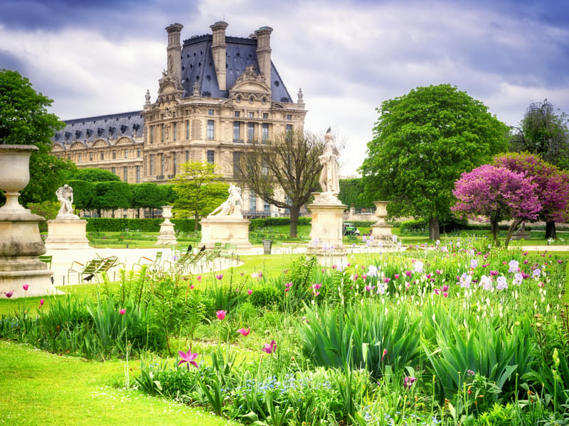 Tuileries Garden Walking Tour with Guide