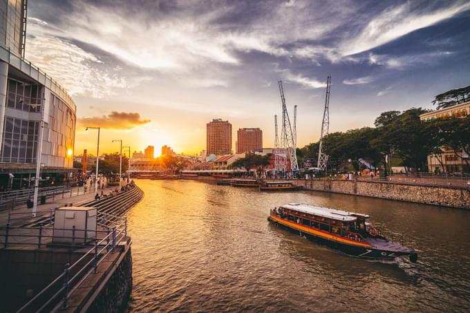 On-River Sightseeing On Singapore River Cruise